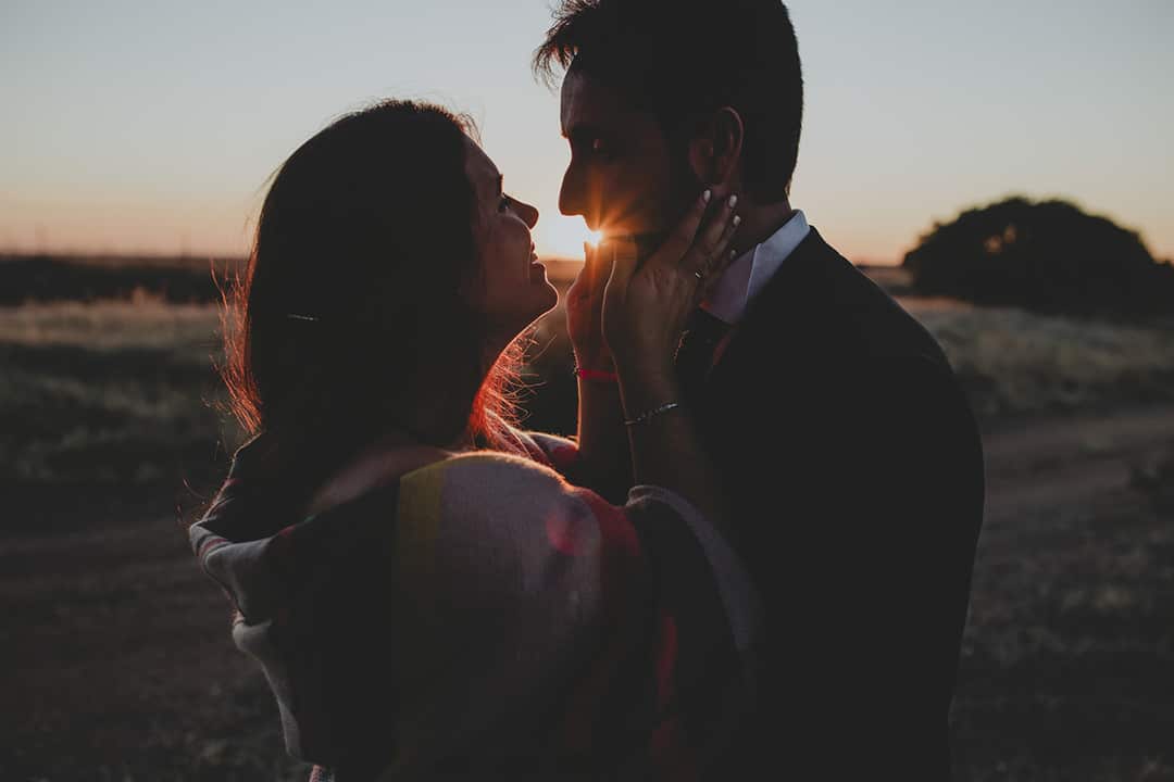 Postboda al atardecer en Extremadura